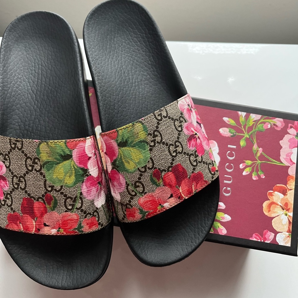 Gucci GG Bloom Supreme floral slide sandal